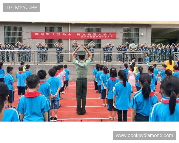 勤俭持家的足球明星如何用智慧与努力书写人生传奇